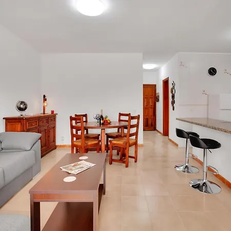 Magnifico Piso 2 Habitaciones, Terraza, Piscina, Wi-fi Rapido, En El Sur De Tenerife - Es-347-28 *