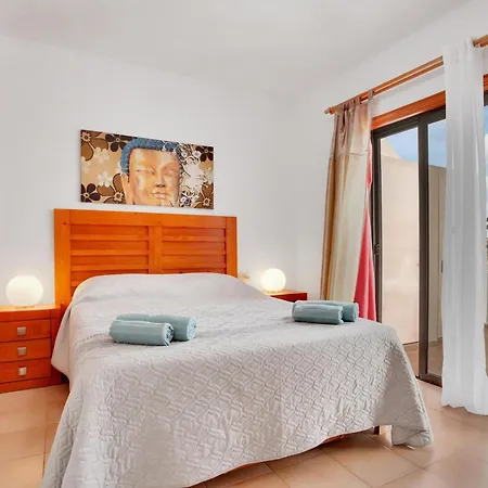 Magnifico Piso 2 Habitaciones, Terraza, Piscina, Wi-fi Rapido, En El Sur De Tenerife - Es-347-28 Apartment *